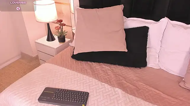 Crystal_Rose__ – Naživo XXX chat