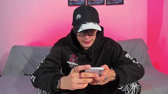 Vlad__night Chat XXX in diretta