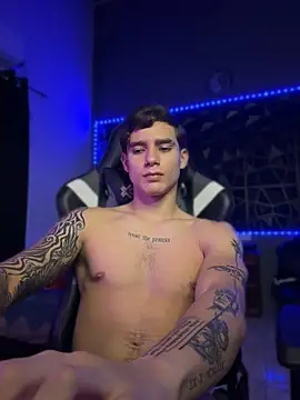 Chat +18 de keiler_suxrez ao vivo