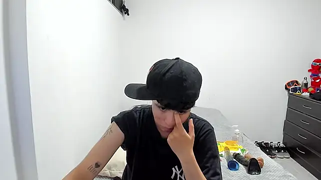 Bruno_Cruzz's Live XXX Chat