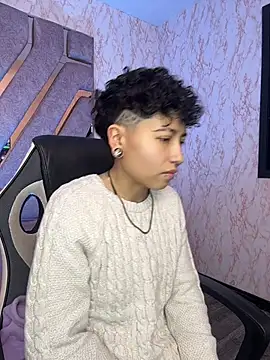 Chatroom XXX en direct de ian_mathias_