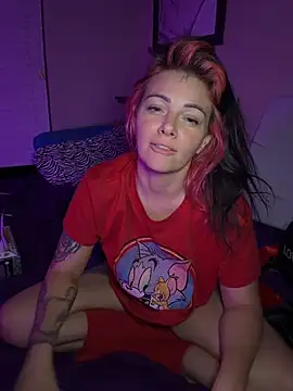 MarlaFknSinger live XXX chat