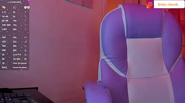 Chat XXX ao vivo de cherub_