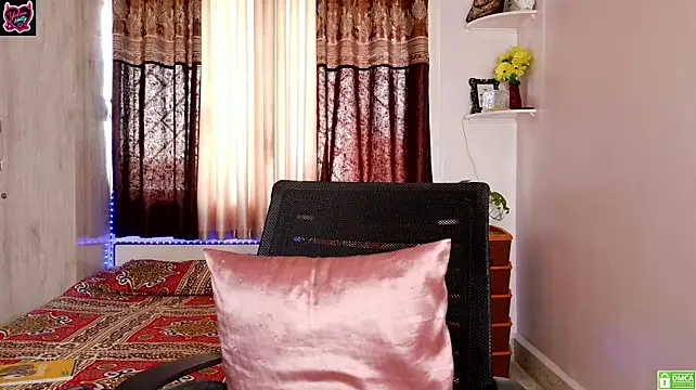 Yalinahotty's Live XXX Chat