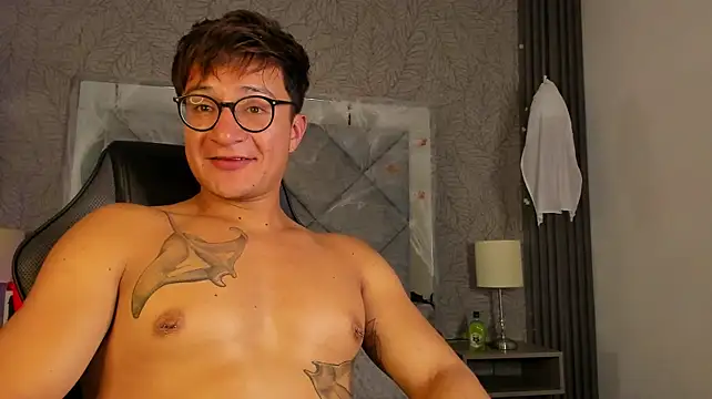 Chat +18 de Hassbyd ao vivo