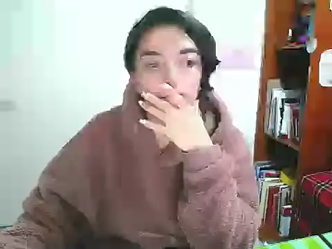Came-IIn Live XXX chat