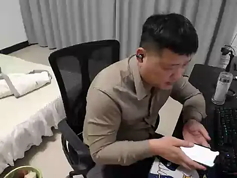 Chat XXX ao vivo de zhang1118