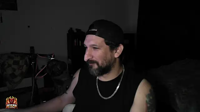 DevilPup75_'s Live XXX Chat