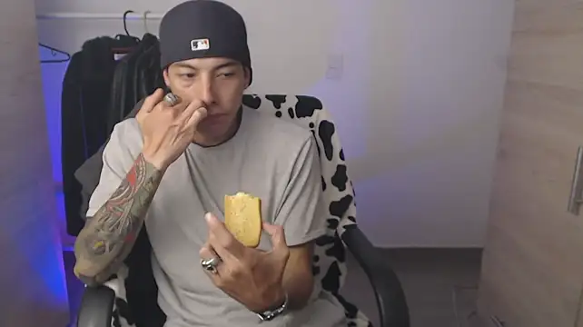 chomelo6 Live XXX Chat