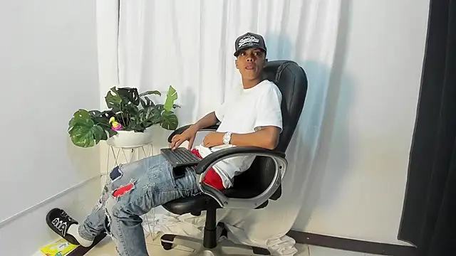 Chat +18 de ExoticX26 ao vivo