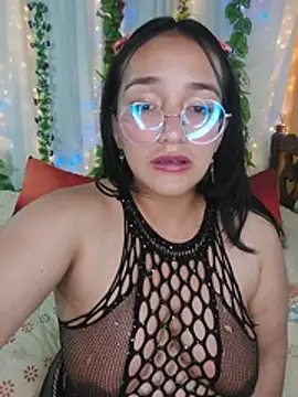 -ElinaXXX-'s Webcam Show