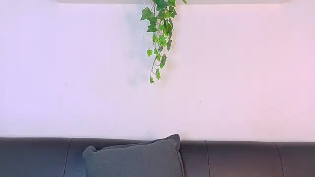 TylerWest_ élő XXX-chatje