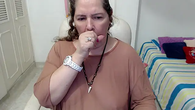leonela_69 Adlı Modelin Canlı XXX Sohbeti