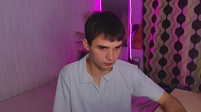 nixyasebe: онлайн-секс-чат