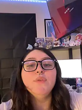 Evemeqtn Live XXX chat