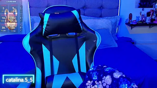 Kata_Bigboobs Chat XXX live