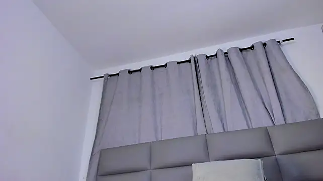 ApoloKlein live XXX chat