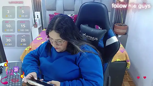 evelin_zaens 现场XXX聊天