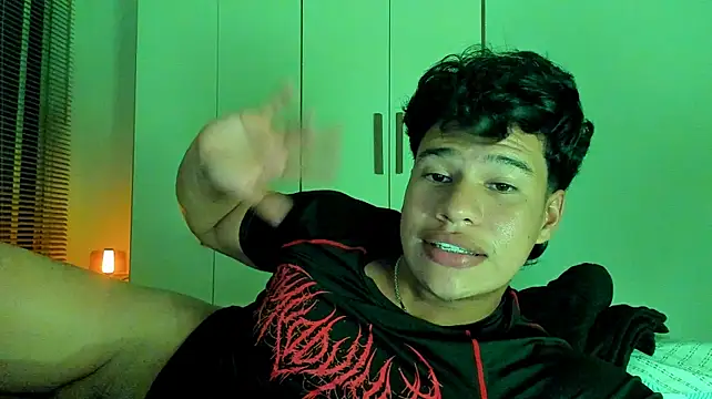 XXX chat uživo modela Brice_Kent