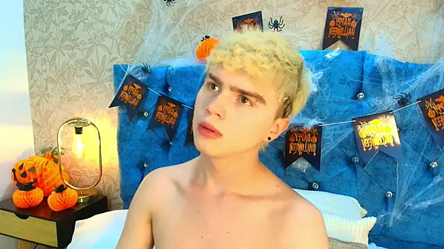 Chat XXX en directo de Ian_Stone