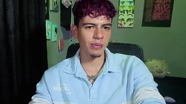 Chat +18 de MikeyKuro ao vivo