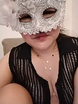 AsianMhiendy's Live XXX Chat
