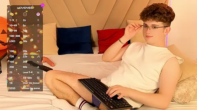 XXX chat uživo modela Miless_Cooper