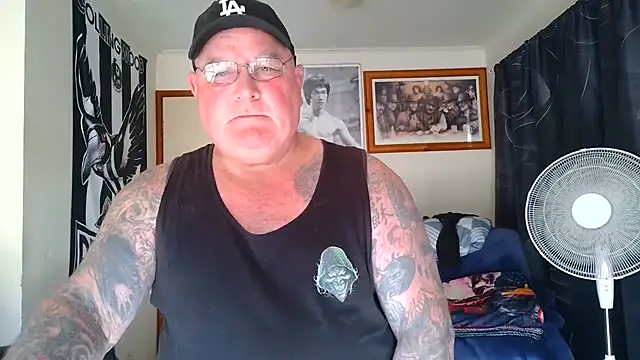 KINKYBLUEYES69 Webcam show