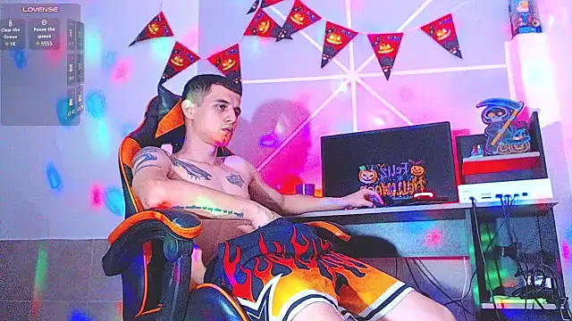 Chat +18 de ADAM_HOT ao vivo