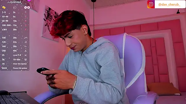 Chat +18 de cherub_ ao vivo