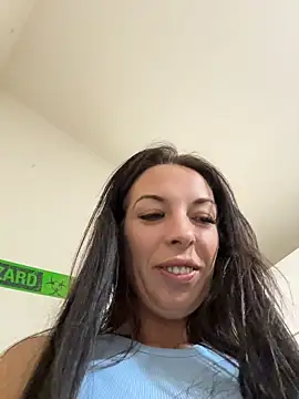 Almmaxxxx Chat XXX in diretta