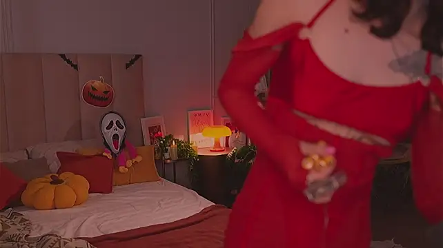 Meow_Nancy Adlı Modelin Canlı XXX Sohbeti
