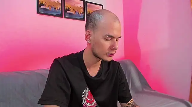 Vlad__night  라이브 XXX 채팅