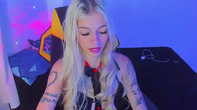 Ivy_Rosa: απευθείας συνομιλία ΧΧΧ