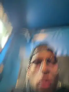 Andres_boy252 XXX чат на живо