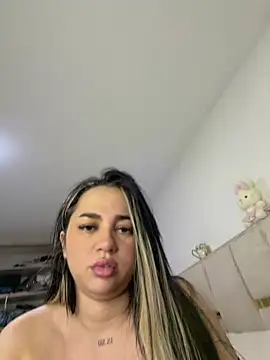 CherryVelvett33 – Live XXX-chat