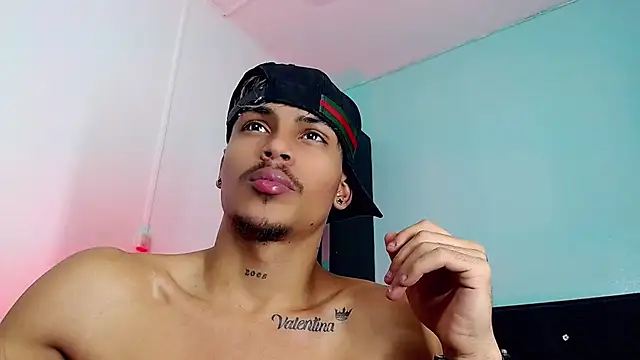 XXX chat uživo modela Angel_foxc13
