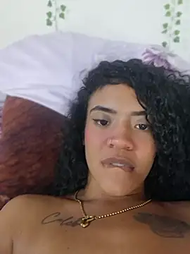 Chat XXX en directo de Amber_Curves
