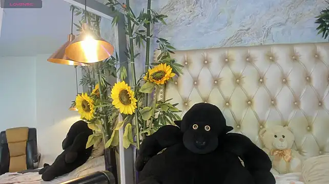 LittleeJaz's Live XXX Chat