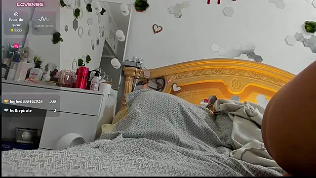 Živý XXX chat AurorHarris