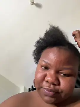 ThickyMel's Live XXX Chat