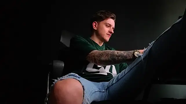 Živý XXX chat FelixStarkk