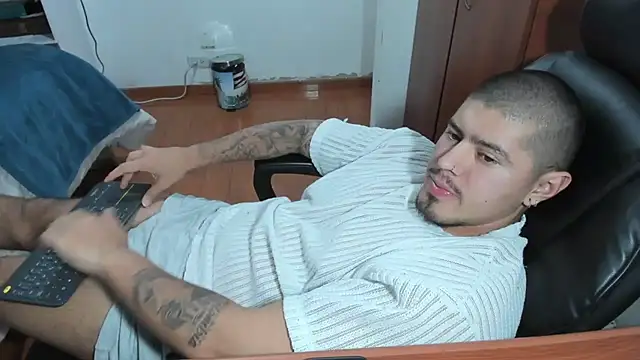 Baltazar_Dupont's Live XXX Chat