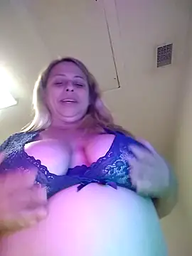Hotslut187's Live XXX Chat