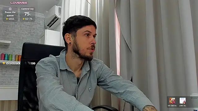 XXX chat uživo modela JonahShaw
