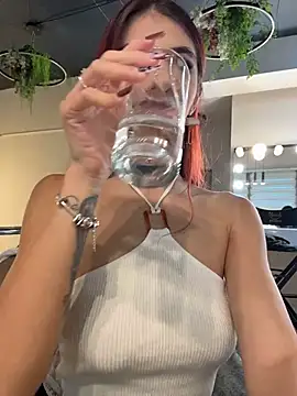 Czat XXX na żywo – VixenRosse