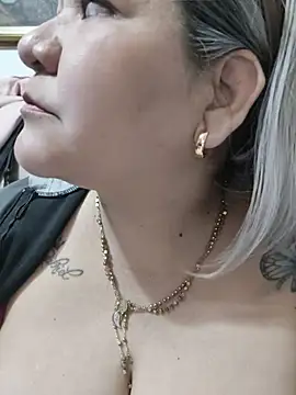Dalessa_Bigtits' Live XXX Chat