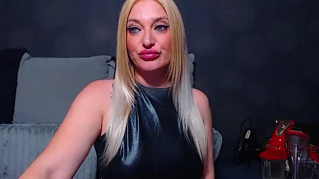 GodessJulia Chat XXX in diretta