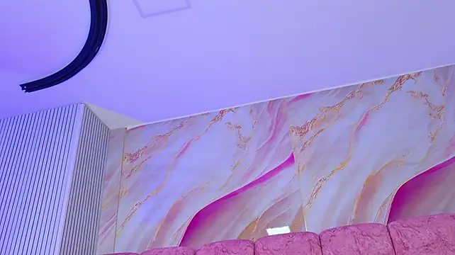 emmacurvy's Live XXX Chat