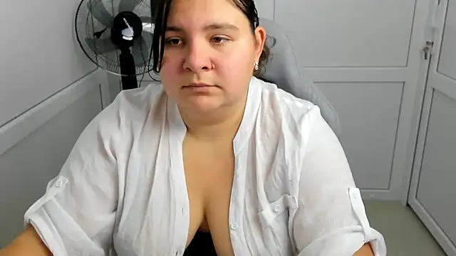 PhoenixFlyn Live XXX chat